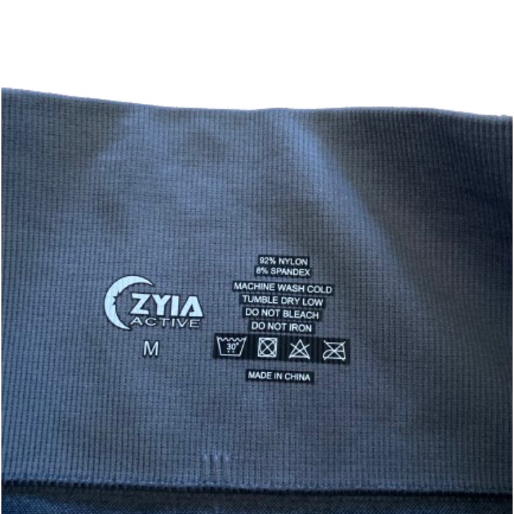 Zyia Active Grid Seamless Performance Leggings Gr… - image 4